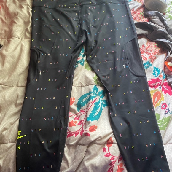 Plus size nike leggings - Picture 4 of 5